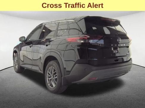 Used 2023 Nissan Rogue S AWD/4WD image 8