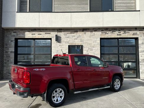 Used 2021 Chevrolet Colorado LT w/ LT Convenience Package AWD/4WD image 3