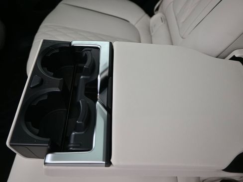 New 2026 BMW X7 xDrive40i AWD/4WD image 18