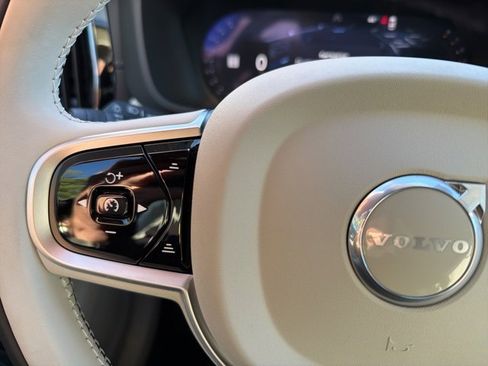 New 2026 Volvo XC60 B5 Ultra w/ Protection Package Premier image 21