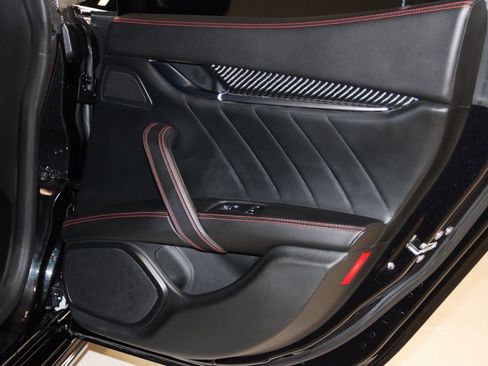 Used 2022 Maserati Ghibli Modena Q4 image 73