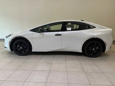 New 2026 Toyota Prius Plug-In Hybrid image 3