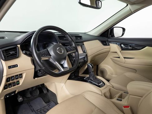 Used 2017 Nissan Rogue SL image 13