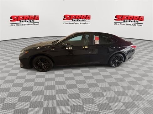 New 2026 Toyota Camry SE image 10