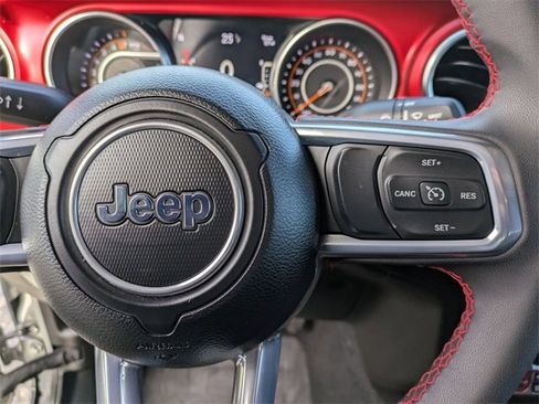 Used 2023 Jeep Gladiator Rubicon w/ LED Lighting Group image 15