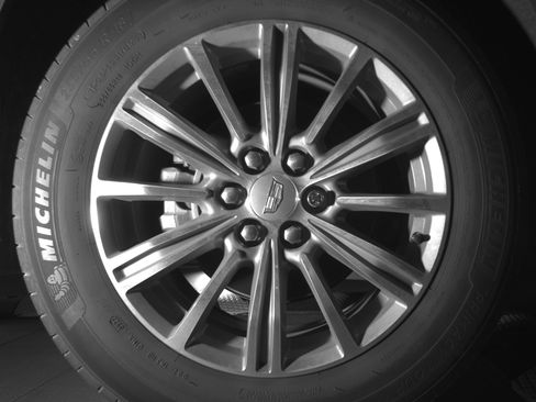 Used 2019 Cadillac XT5 Luxury FWD image 11