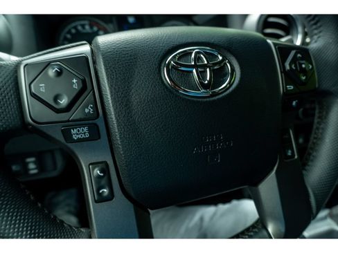 Used 2023 Toyota Tacoma TRD Off-Road w/ Technology Package AWD/4WD image 29