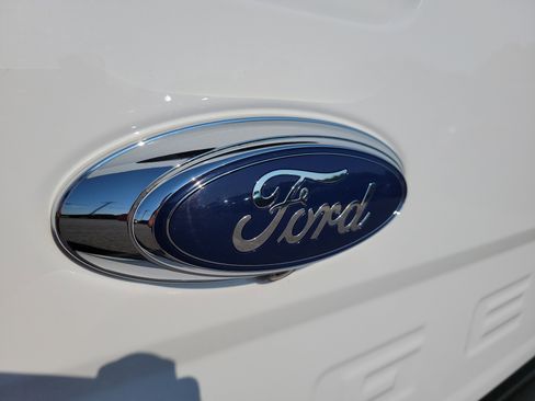 Used 2021 Ford Ranger Lariat w/ Tremor Off-Road Package image 10