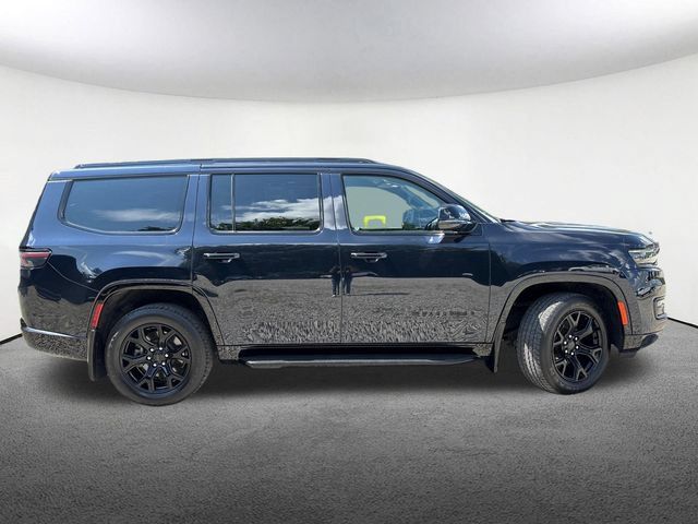 Used 2025 Jeep Wagoneer Series II AWD/4WD image 15