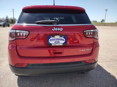 Used 2021 Jeep Compass Limited FWD image 4