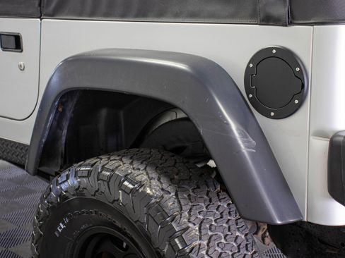 Used 2003 Jeep Wrangler Rubicon image 15