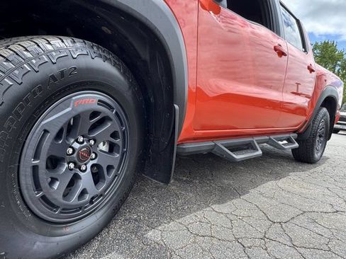 Used 2025 Nissan Frontier PRO-4X AWD/4WD image 24
