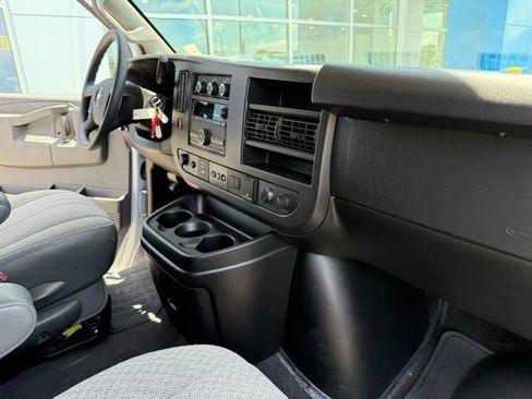Used 2019 Chevrolet Express 3500 LT w/ LT Preferred Equipment Group RWD image 32