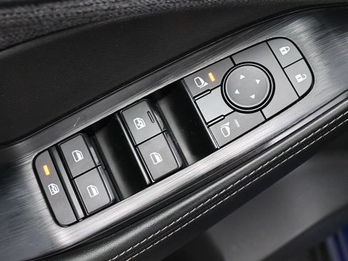 Used 2023 Nissan Rogue SV FWD image 4