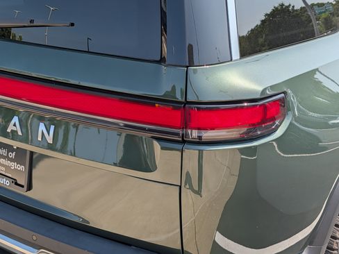 Used 2024 Rivian R1S Adventure AWD/4WD image 17
