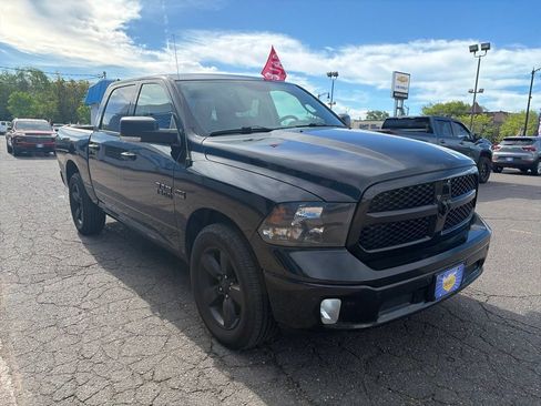 Used 2018 RAM 1500 Big Horn AWD/4WD image 3