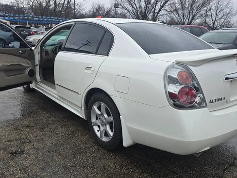Used 2005 Nissan Altima 3.5 SL image 10