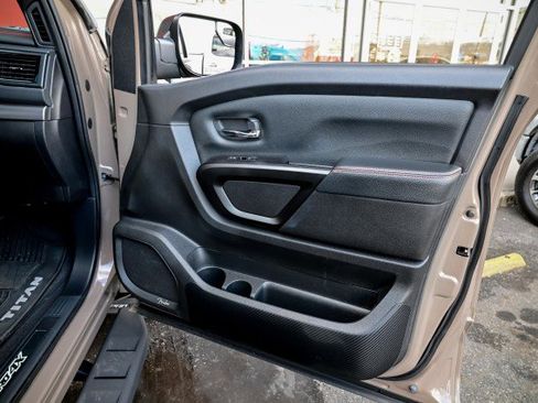 Used 2021 Nissan Titan PRO-4X w/ Pro-4x Convenience Package image 25