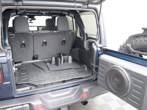 Used 2025 Jeep Wrangler Unlimited Sport AWD/4WD image 19