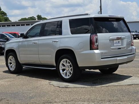 Used 2017 GMC Yukon SLT w/ HD Trailering Package RWD image 6