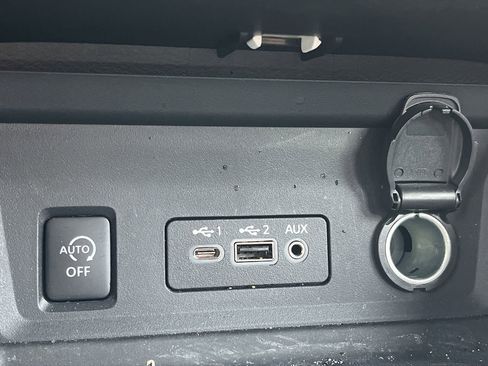 Certified 2024 Nissan Sentra SR image 6