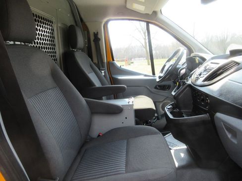 Used 2017 Ford Transit 250 130 Low Roof image 40