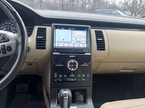 Used 2017 Ford Flex Limited image 18