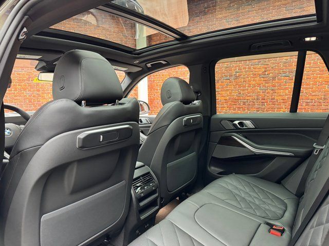 Used 2026 BMW X5 xDrive40i AWD/4WD image 23