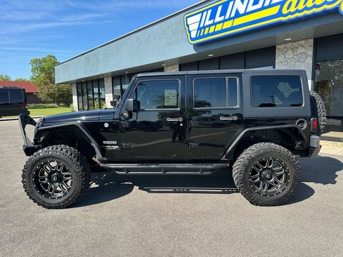 Used 2018 Jeep Wrangler Unlimited Sport S AWD/4WD image 4