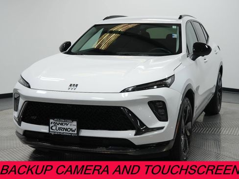 Used 2025 Buick Envision Sport Touring image 3