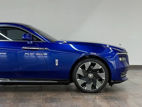 Used 2025 Rolls-Royce Spectre AWD/4WD image 17