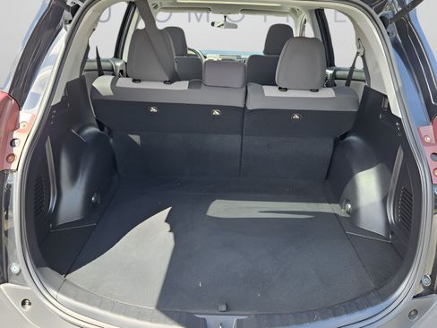 Used 2014 Toyota RAV4 XLE FWD image 25