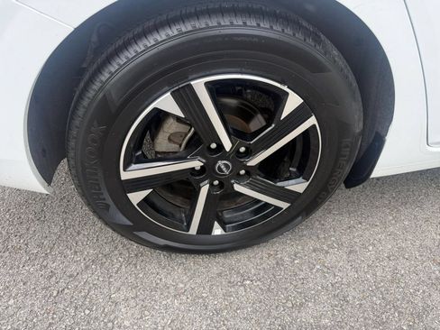 Used 2025 Nissan Sentra SV FWD image 29