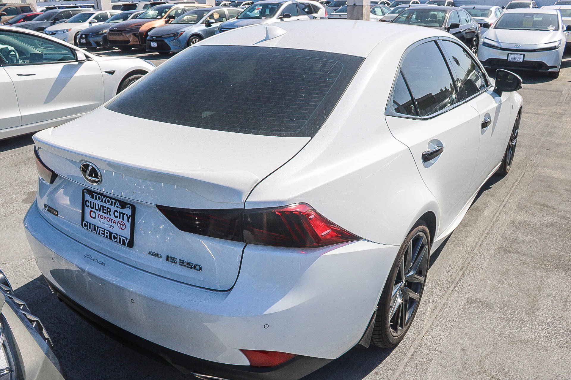 Used 2020 Lexus IS 350 F Sport w/ Blackline Edition AWD/4WD image 15