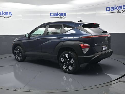 Used 2024 Hyundai Kona SEL AWD/4WD image 6