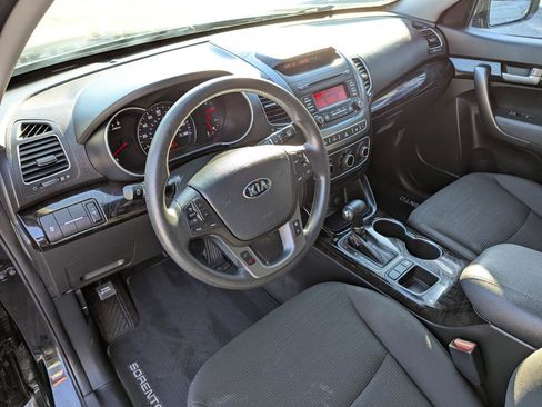Used 2015 Kia Sorento LX FWD image 13