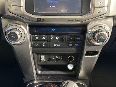 Used 2016 Toyota 4Runner Limited AWD/4WD image 30