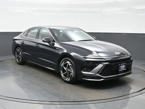 Certified 2026 Hyundai Sonata SEL FWD image 8