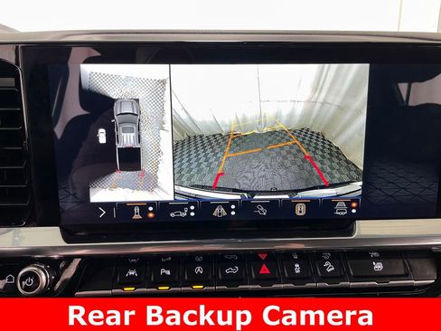 Certified 2025 GMC Sierra 1500 Elevation w/ Elevation Premium Package AWD/4WD image 4