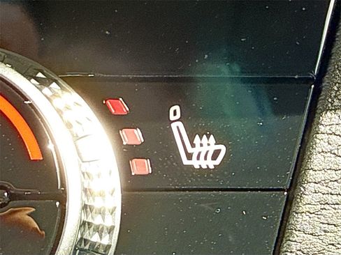 New 2025 Mitsubishi Outlander SE image 21