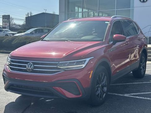 Certified 2023 Volkswagen Tiguan SE AWD/4WD image 3
