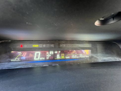 Used 2012 Toyota Prius V Three FWD image 17