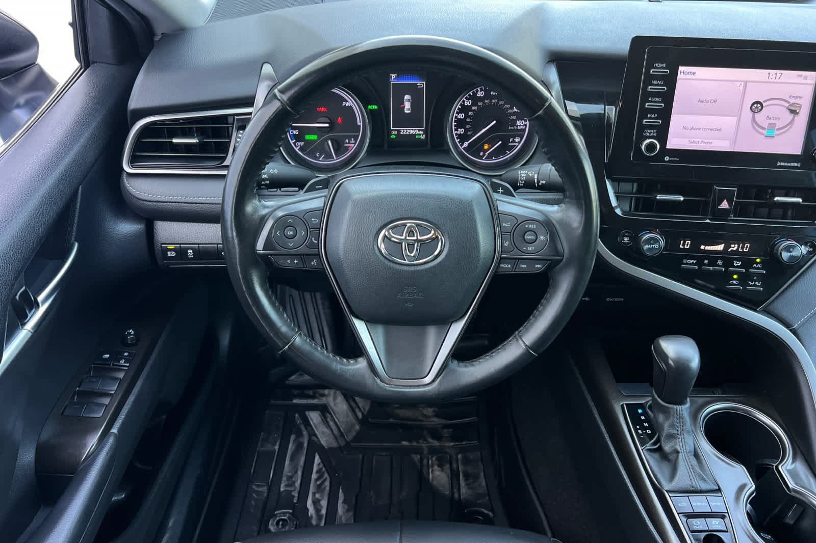 Used 2022 Toyota Camry SE w/ Cold Weather Package FWD image 18