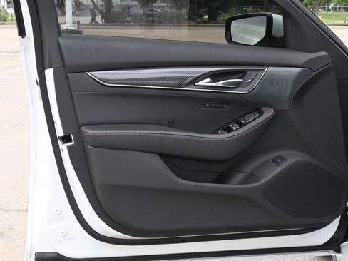 Used 2025 Cadillac CT5 Sport RWD image 18