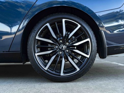 Used 2024 Honda Accord Touring image 15