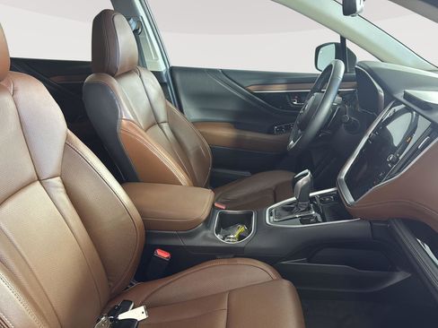 Used 2020 Subaru Outback Touring w/ Popular Package #2 image 11