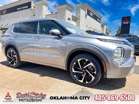 Used 2022 Mitsubishi Outlander SEL FWD image 1