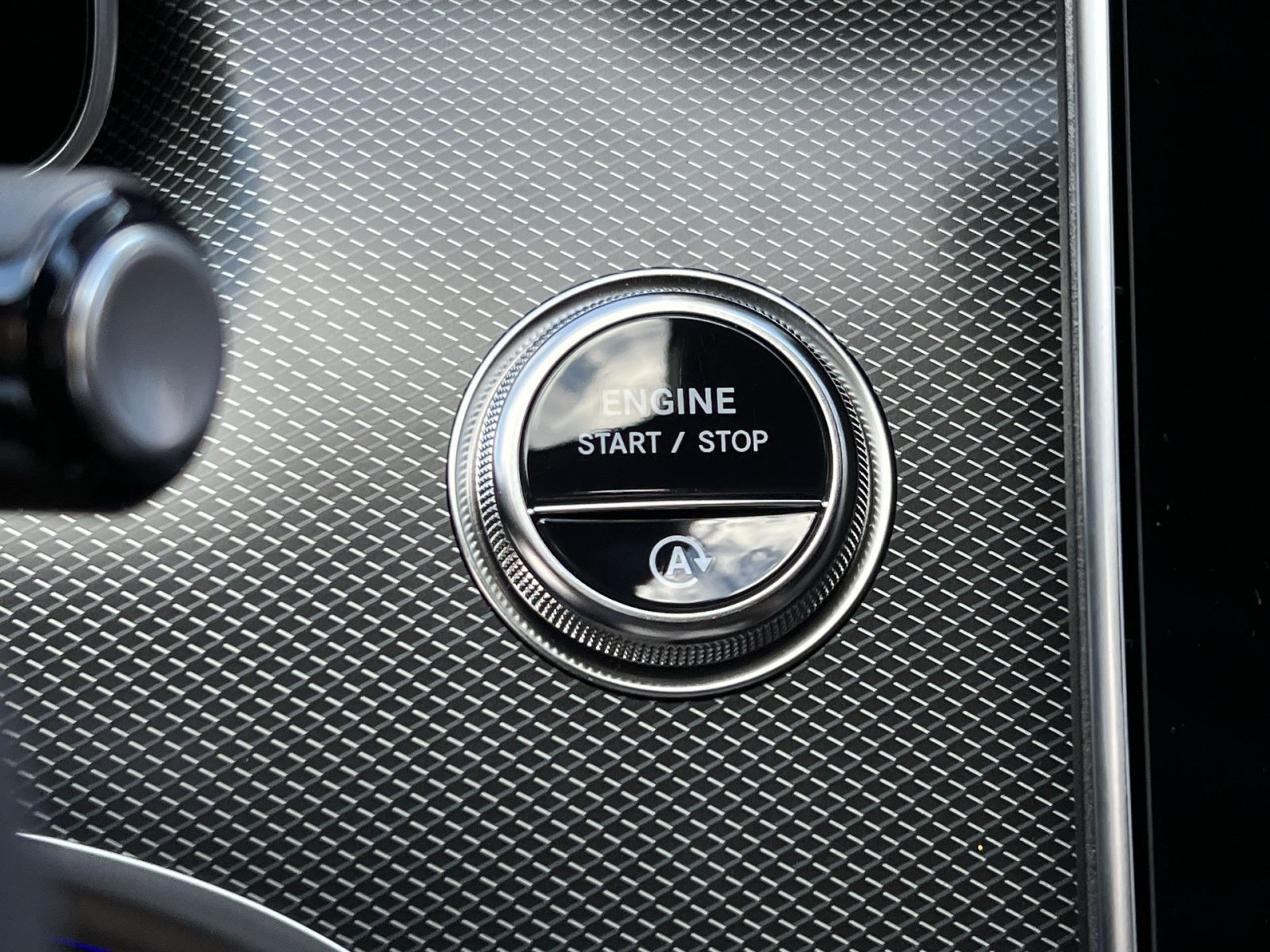 Certified 2026 Mercedes-Benz C 300 4MATIC Sedan image 31