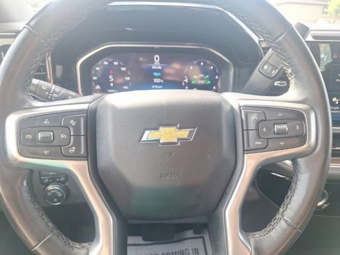 Used 2024 Chevrolet Silverado 1500 LT AWD/4WD image 8