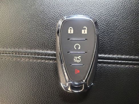 Used 2024 Chevrolet Malibu LT image 32